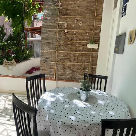 Center Town Lipa Mala Apartment *