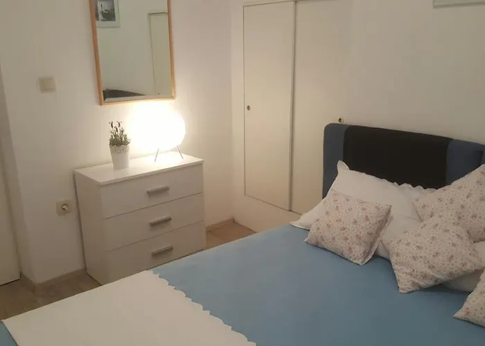 Center Town Lipa Mala