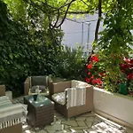 Apartment Center Town Lipa Mala *