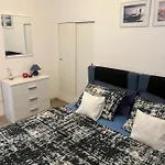 Apartment Center Town Lipa Mala *