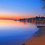 Center Town Lipa Mala * Gradac (Split-Dalmatia)